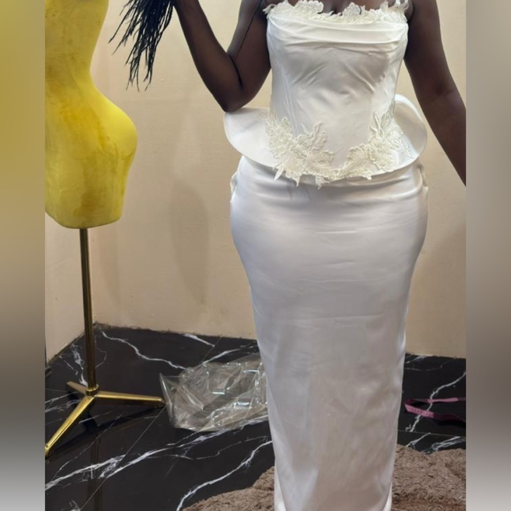 Elegant Ivory/White Peplum Bridesmaid Gown
